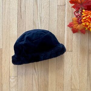 Gymboree Black Faux Fur Trimmed Winter Hat – Kids Size S-M (3–4 Years)